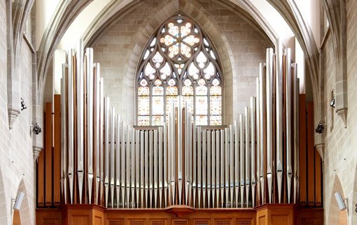Heaton-Fenster und Orgel